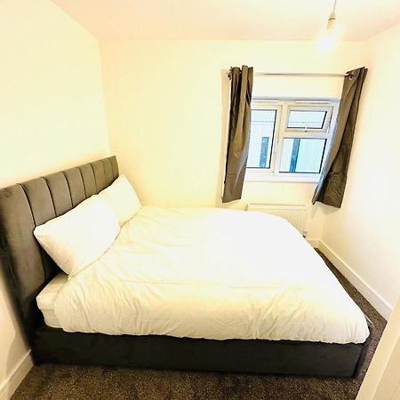 224 Newcastle Street Hotel Stoke-on-Trent Bagian luar foto